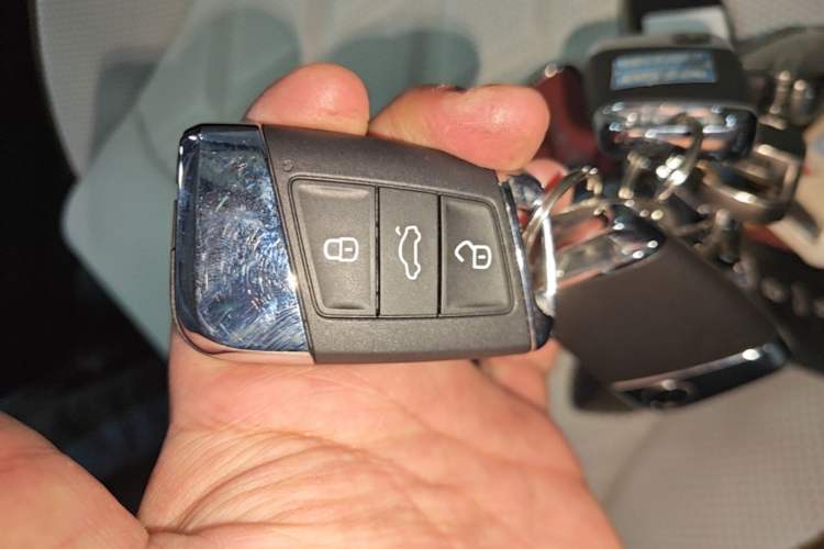Used Volkswagen Magotan 2023 2 Million Units Limited-Edition 380TSI DSG Flagship Version Vehicle Key