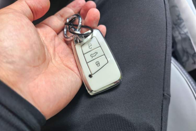 Used Volkswagen Magotan 2023 2 Million Units Limited Edition 330TSI DSG Leading Version Vehicle Key