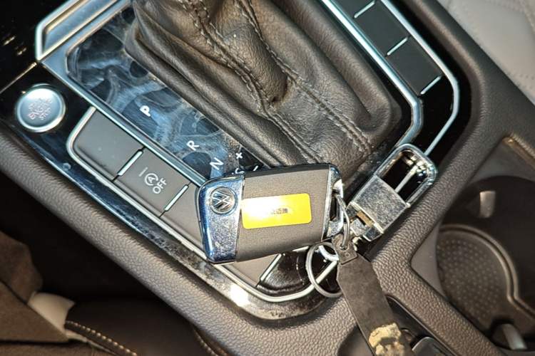 Used Volkswagen Magotan 2023 2 Million Units Limited Edition 330TSI DSG Leading Version Vehicle Key