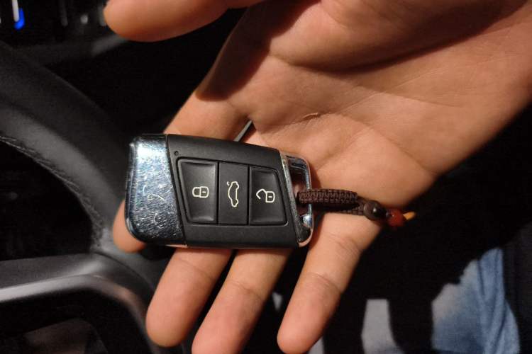Used Volkswagen Magotan 2023 2 Million Units Limited Edition 330TSI DSG Leading Version Vehicle Key
