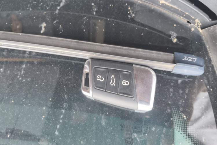 Used Volkswagen Magotan 2023 2 Million Units Limited Edition 330TSI DSG Leading Version Vehicle Key