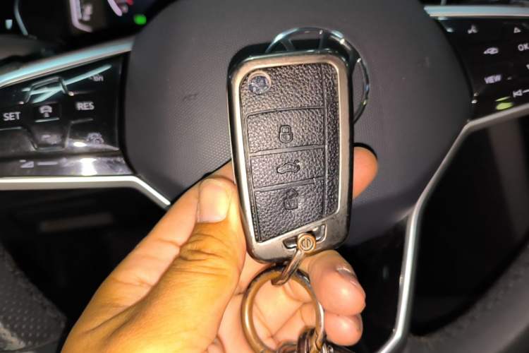 Used Volkswagen Magotan 2023 2 Million Units Limited Edition 330TSI DSG Leading Version Vehicle Key