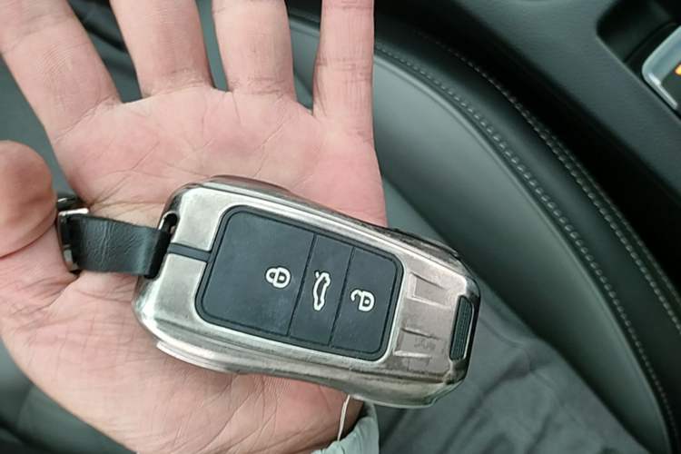 Used Volkswagen Magotan 2023 2 Million Units Limited Edition 330TSI DSG Leading Version Vehicle Key