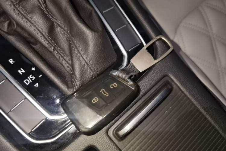 Used Volkswagen Magotan 2023 2 Million Units Limited Edition 330TSI DSG Leading Version Vehicle Key