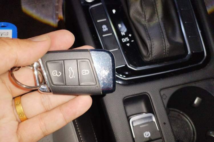 Used Volkswagen Magotan 2023 2 Million Units Limited Edition 280TSI DSG Leading Version Vehicle Key