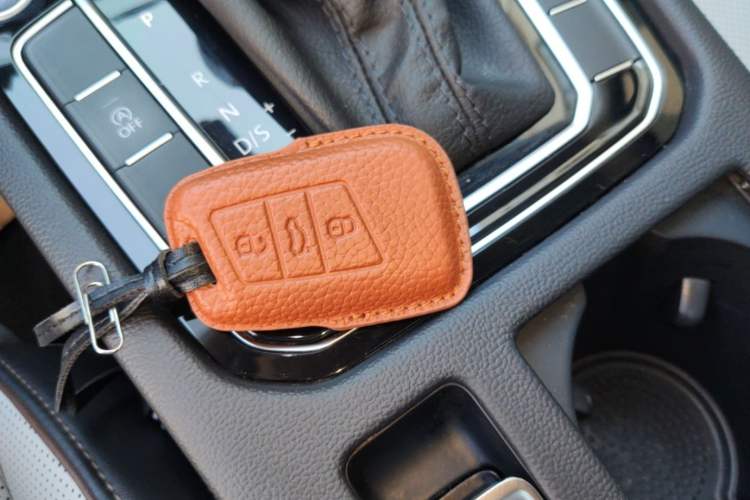 Used Volkswagen Magotan 2023 2 Million Units Commemorative Edition 330TSI DSG Luxury Version Vehicle Key
