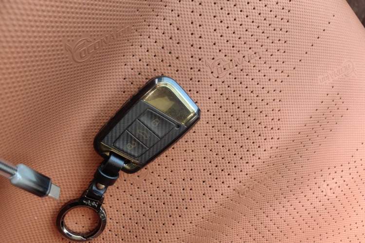 Used Volkswagen Magotan 2023 2 Million Units Commemorative Edition 330TSI DSG Luxury Version Vehicle Key