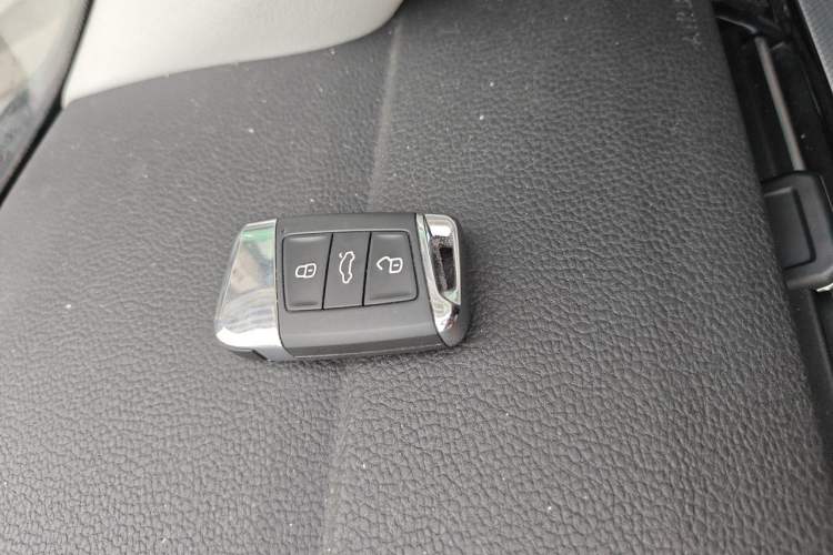 Used Volkswagen Magotan 2023 2 Million Units Limited-Edition 380TSI DSG Flagship Version Vehicle Key