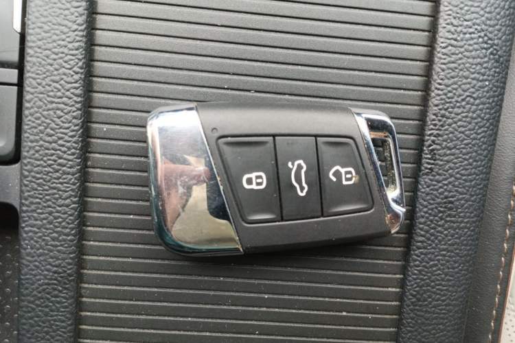 Used Volkswagen Magotan 2023 2 Million Units Limited-Edition 380TSI DSG Flagship Version Vehicle Key