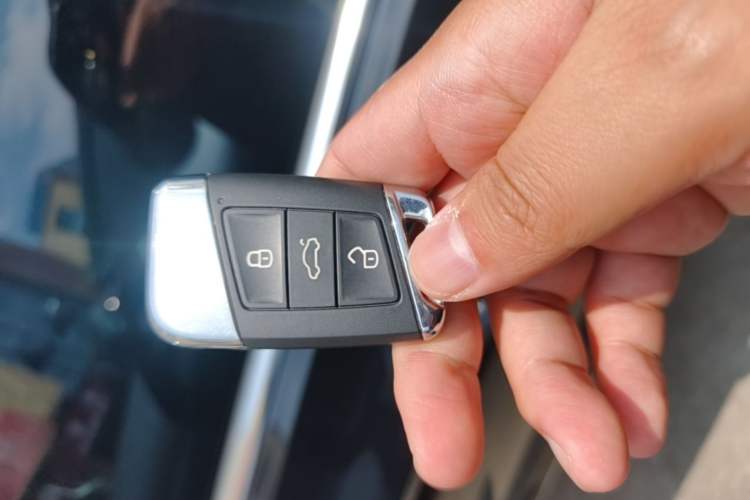 Used Volkswagen Magotan 2023 2 Million Units Limited-Edition 280TSI DSG Comfort Version Vehicle Key