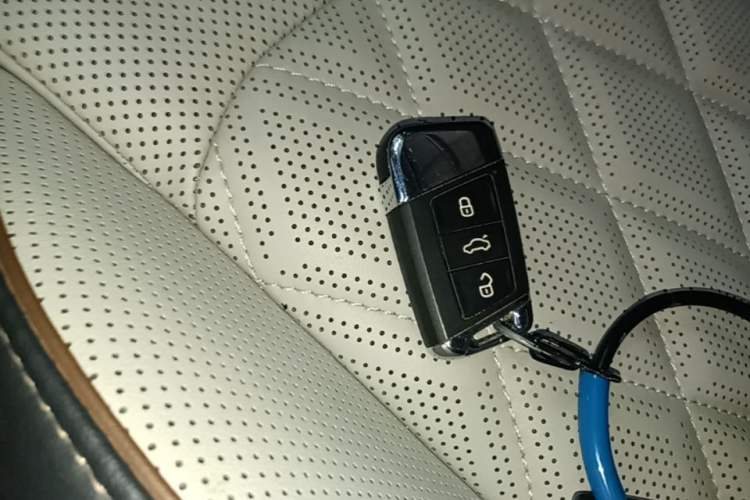 Used Volkswagen Magotan 2023 2 Million Units Limited Edition 330TSI DSG Leading Version Vehicle Key