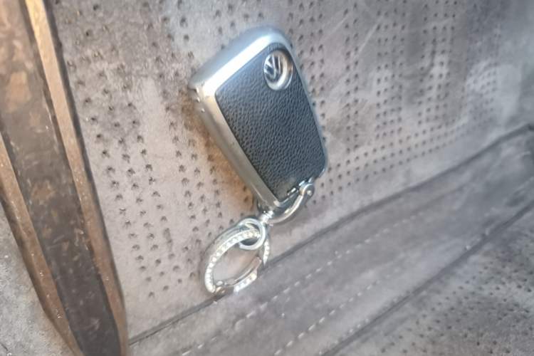 Used Volkswagen Magotan 2023 2 Million Units Commemorative Edition 330TSI DSG Luxury Version Vehicle Key