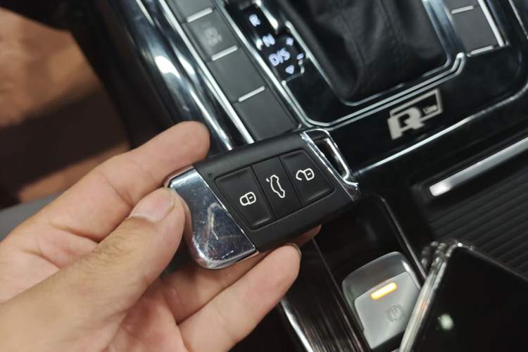 Used Volkswagen Magotan 2023 2 Million Units Limited Edition 330TSI DSG Leading Version Vehicle Key