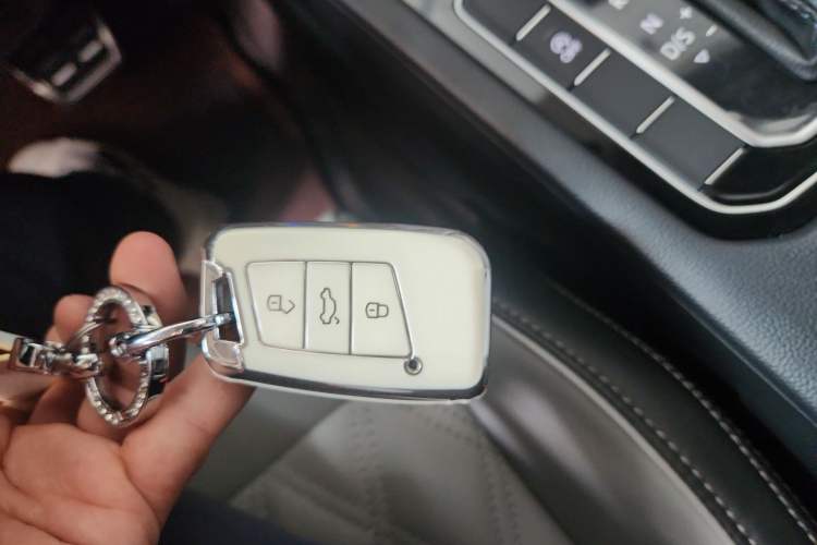 Used Volkswagen Magotan 2023 2 Million Units Limited Edition 330TSI DSG Leading Version Vehicle Key