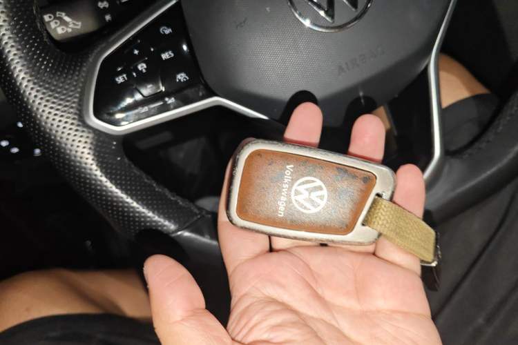 Used Volkswagen Magotan 2023 2 Million Units Commemorative Edition 330TSI DSG Luxury Version Vehicle Key