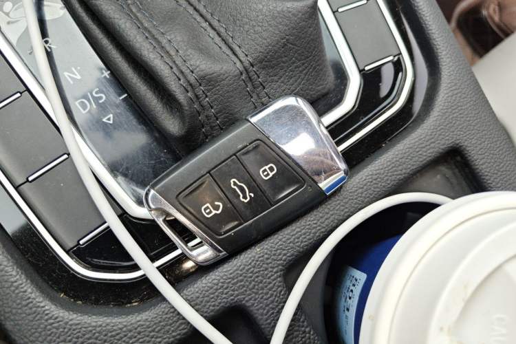Used Volkswagen Magotan 2023 2 Million Units Limited Edition 330TSI DSG Leading Version Vehicle Key