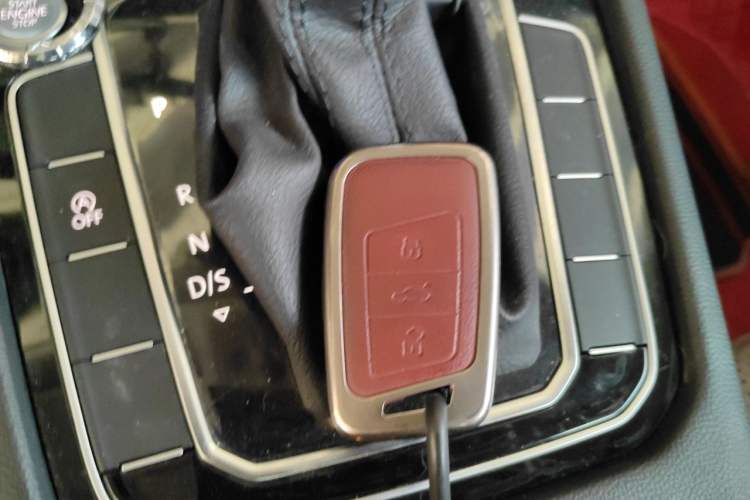 Used Volkswagen Magotan 2023 2 Million Units Limited Edition 330TSI DSG Leading Version Vehicle Key