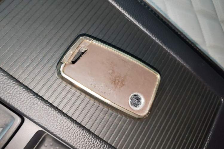 Used Volkswagen Magotan 2023 2 Million Units Commemorative Edition 330TSI DSG Luxury Version Vehicle Key