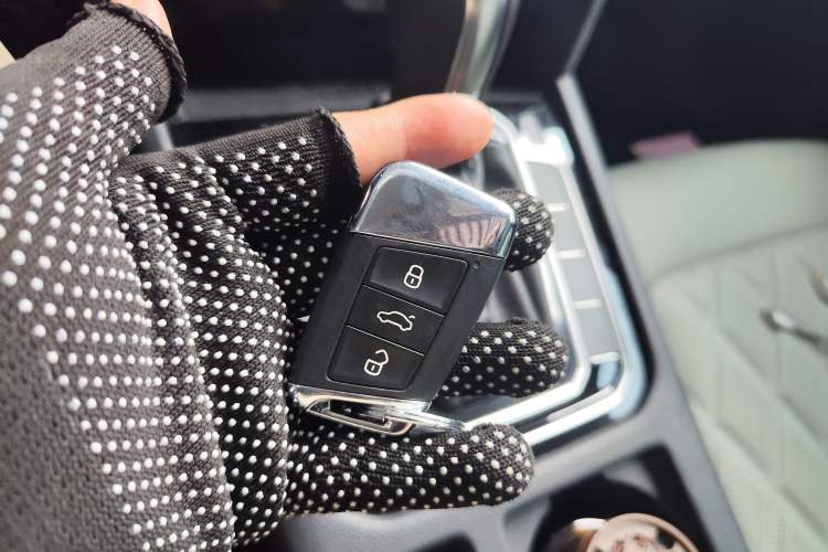 Used Volkswagen Magotan 2023 2 Million Units Limited-Edition 380TSI DSG Flagship Version Vehicle Key