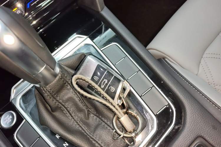 Used Volkswagen Magotan 2023 2 Million Units Limited Edition 330TSI DSG Leading Version Vehicle Key