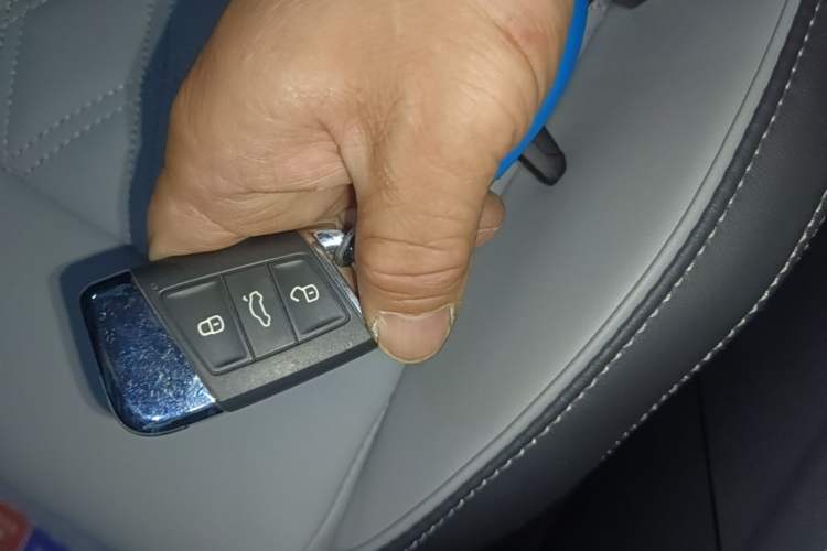 Used Volkswagen Magotan 2023 2 Million Units Limited Edition 330TSI DSG Leading Version Vehicle Key