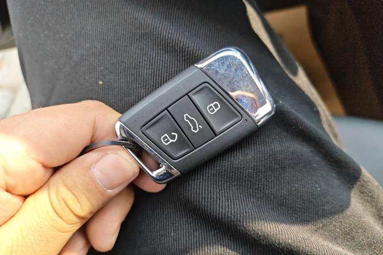 Used Volkswagen Magotan 2023 2 Million Units Limited-Edition 280TSI DSG Comfort Version Vehicle Key