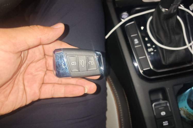 Used Volkswagen Magotan 2023 2 Million Units Limited Edition 330TSI DSG Leading Version Vehicle Key