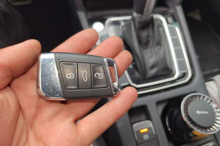 Used Volkswagen Magotan 2023 2 Million Units Limited Edition 330TSI DSG Leading Version Vehicle Key