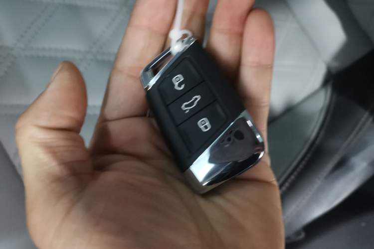 Used Volkswagen Magotan 2023 2 Million Units Limited Edition 330TSI DSG Leading Version Vehicle Key