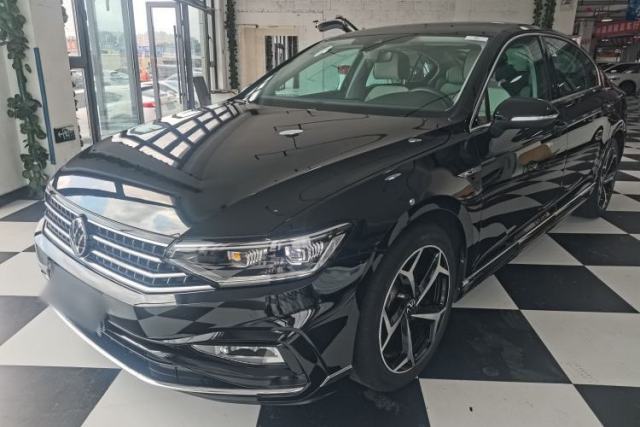 Ojetý Volkswagen Magotan 2023 2 Million Units Commemorative Edition 330TSI DSG Luxury Version