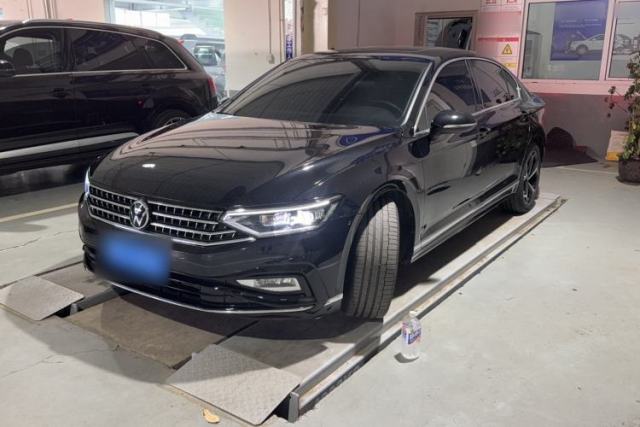 Used Volkswagen Magotan 2023 2 Million Units Limited Edition 330TSI DSG Leading Version