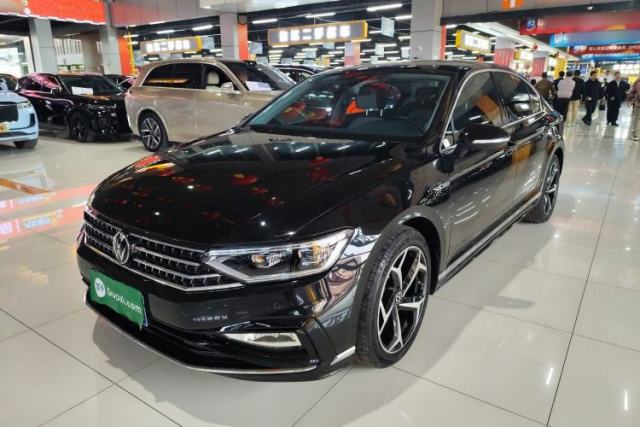 Used Volkswagen Magotan 2023 2 Million Units Limited Edition 330TSI DSG Leading Version