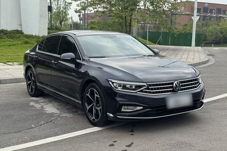 Used Volkswagen Magotan 2023 2 Million Units Limited Edition 330TSI DSG Leading Version Exterior 2