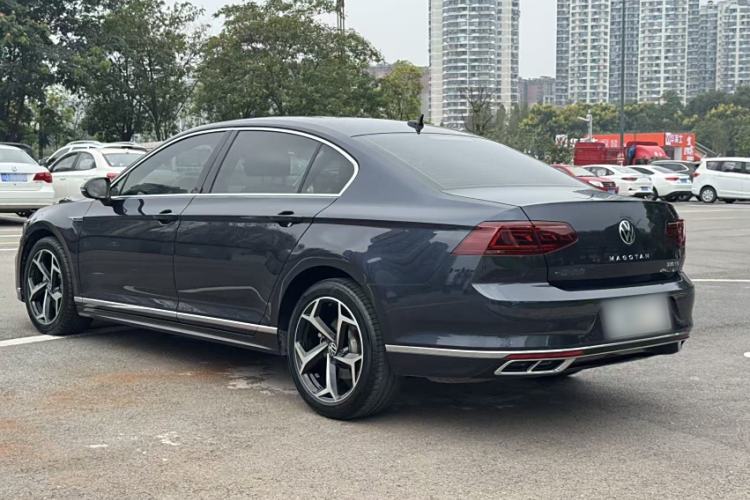 Used Volkswagen Magotan 2023 2 Million Units Limited Edition 330TSI DSG Leading Version Exterior 4