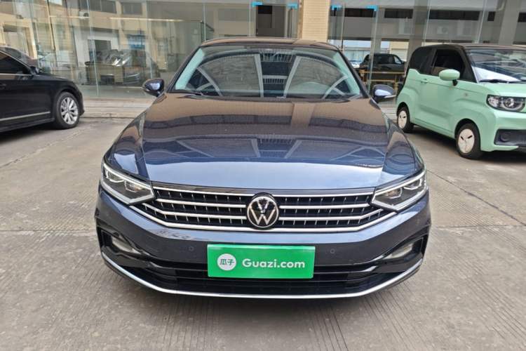 Used Volkswagen Magotan 2023 2 Million Units Commemorative Edition 330TSI DSG Luxury Version Front