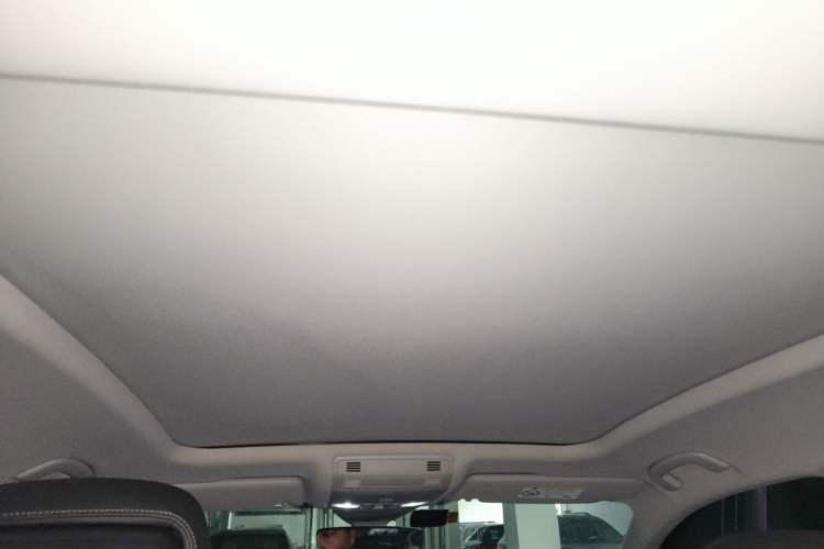 Used Volkswagen Magotan 2023 2 Million Units Commemorative Edition 330TSI DSG Luxury Version Headliner