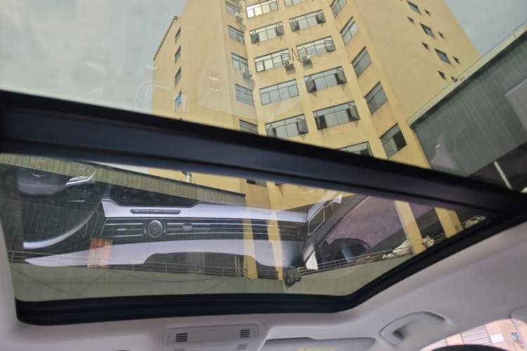 Used Volkswagen Magotan 2023 2 Million Units Commemorative Edition 330TSI DSG Luxury Version Headliner