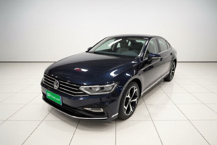 Volkswagen Magotan 2023 2 Million Units Commemorative Edition 330TSI DSG Luxury Version usata Guazi used car, China used car export, Used car for sale, Used cars, Cheapest cars for sale
