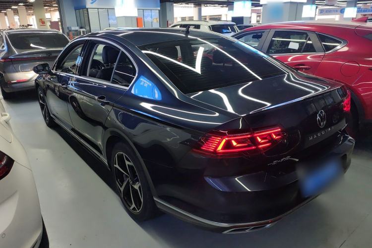 Used Volkswagen Magotan 2023 2 Million Units Commemorative Edition 330TSI DSG Luxury Version Rear Left 45 Deg