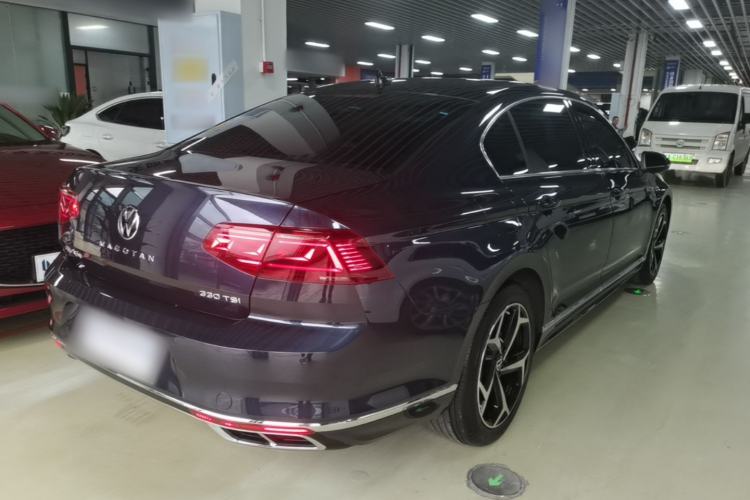 Used Volkswagen Magotan 2023 2 Million Units Commemorative Edition 330TSI DSG Luxury Version Rear Right 45 Deg
