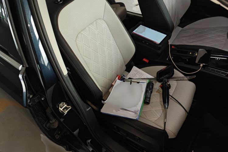 Used Volkswagen Magotan 2023 2 Million Units Commemorative Edition 330TSI DSG Luxury Version Right Front Seat