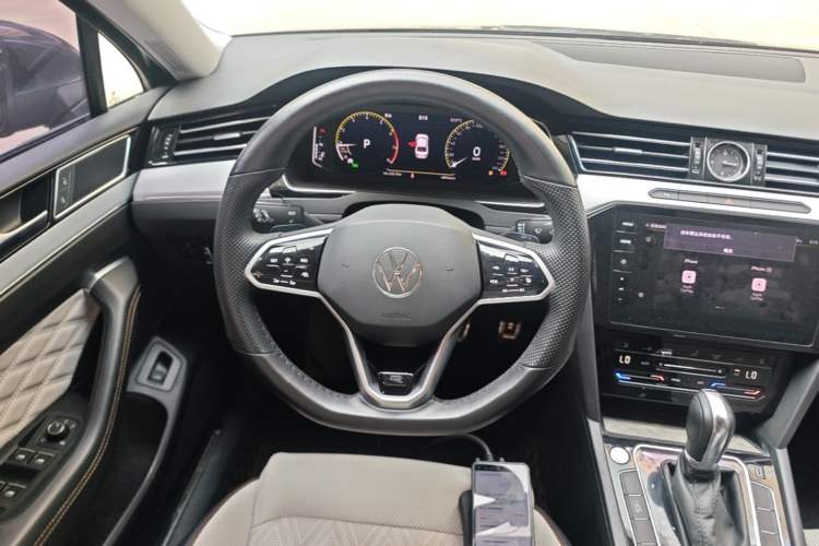 Used Volkswagen Magotan 2023 2 Million Units Commemorative Edition 330TSI DSG Luxury Version Steering Wheel