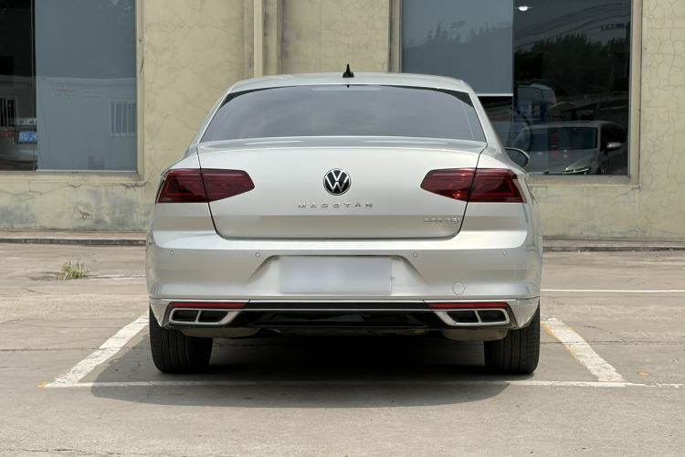 Used Volkswagen Magotan 2023 2 Million Units Commemorative Edition 330TSI DSG Luxury Version Exterior 4