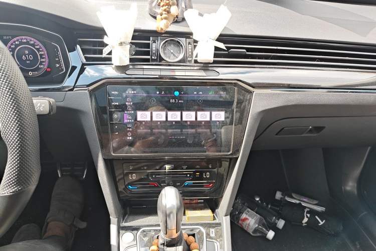 Used Volkswagen Magotan 2023 2 Million Units Limited-Edition 380TSI DSG Flagship Version Audio And AC Panel