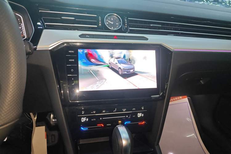 Used Volkswagen Magotan 2023 2 Million Units Commemorative Edition 330TSI DSG Luxury Version Audio And AC Panel