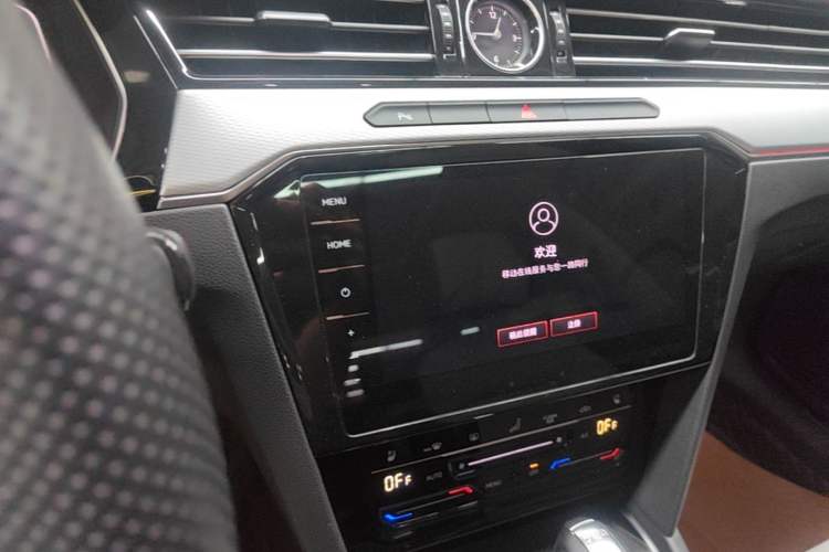 Used Volkswagen Magotan 2023 2 Million Units Commemorative Edition 330TSI DSG Luxury Version Audio And AC Panel
