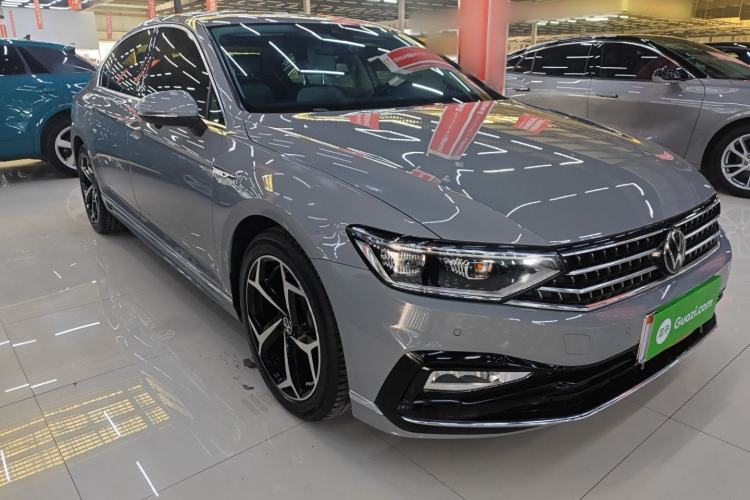 Used Volkswagen Magotan 2023 2 Million Units Commemorative Edition 330TSI DSG Luxury Version Exterior 1