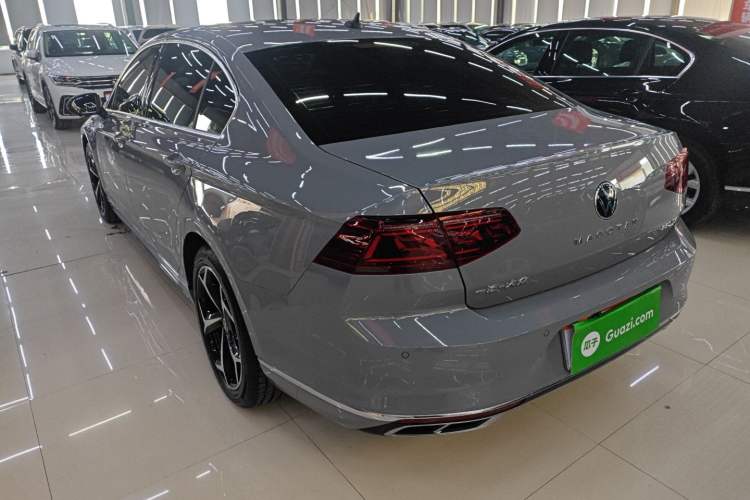 Used Volkswagen Magotan 2023 2 Million Units Commemorative Edition 330TSI DSG Luxury Version Exterior 2