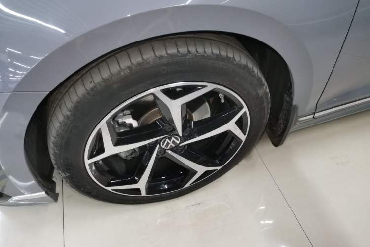 Used Volkswagen Magotan 2023 2 Million Units Commemorative Edition 330TSI DSG Luxury Version Exterior 7