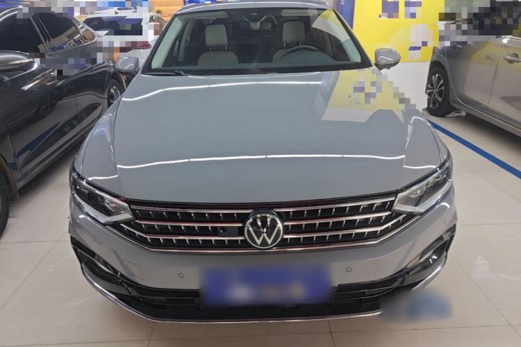 Used Volkswagen Magotan 2023 2 Million Units Commemorative Edition 330TSI DSG Luxury Version Front